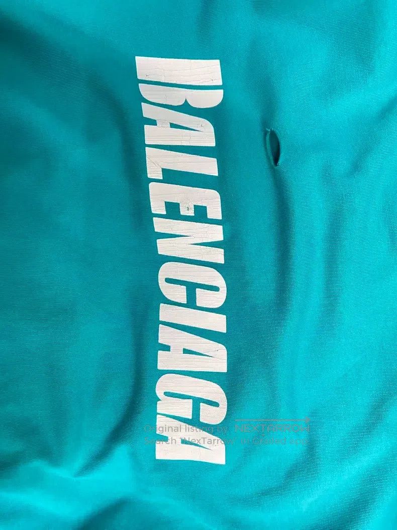 Balenciaga Balenciaga Lake Blue Hole Short Sleeve T-shirt, S Size US S / EU 44-46 / 1 - 3 Thumbnail