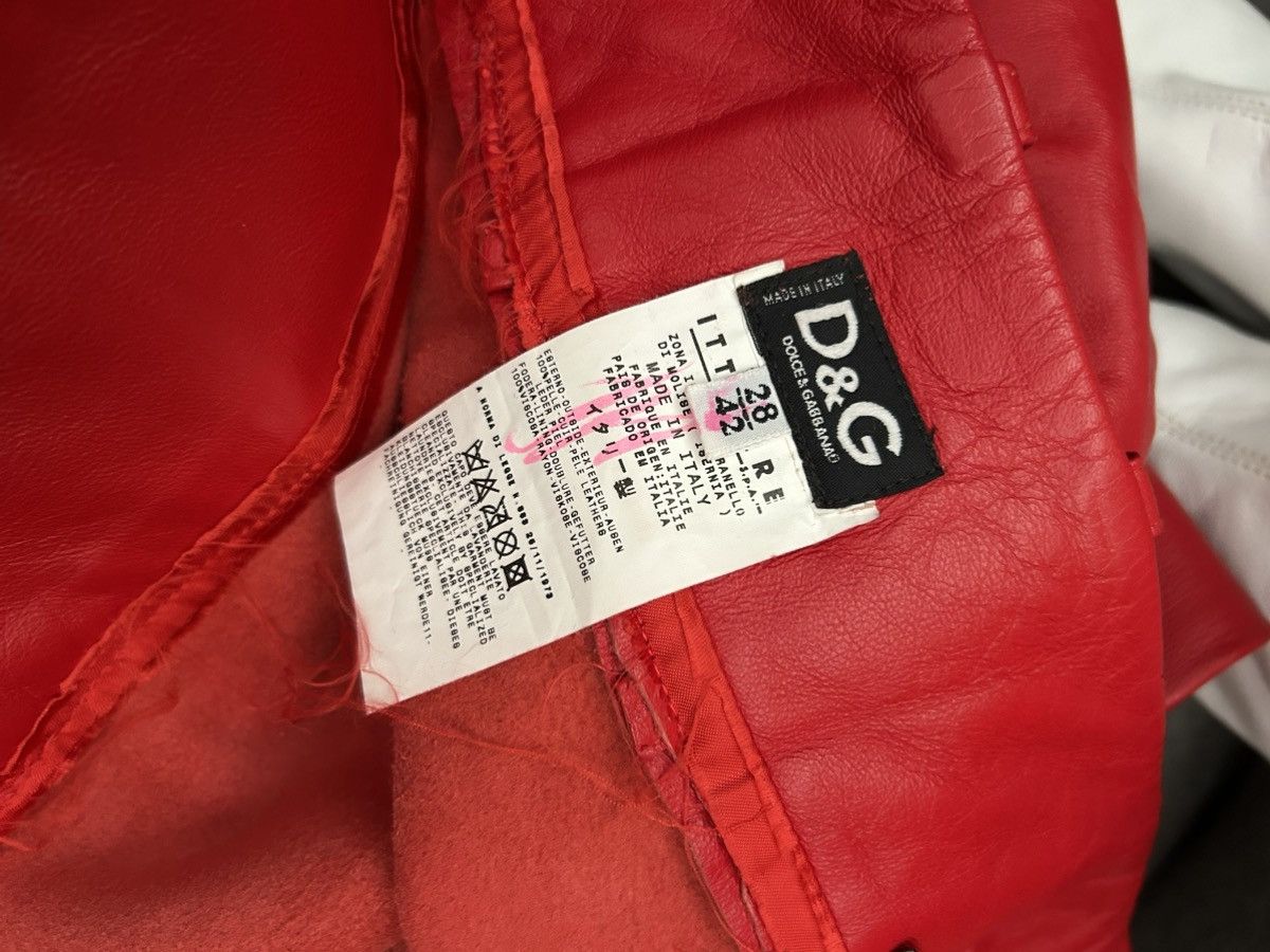 Dolce & Gabbana Vintage Dolce & Gabbana Red Leather Straight Pencil Skirt Size 28" / US 6 / IT 42 - 4 Thumbnail