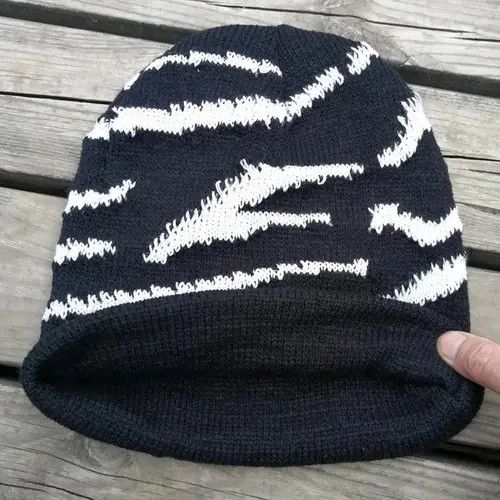 Japanese Brand Winter Hat Zebra Pattern Knitted Beanie Size ONE SIZE - 3 Thumbnail