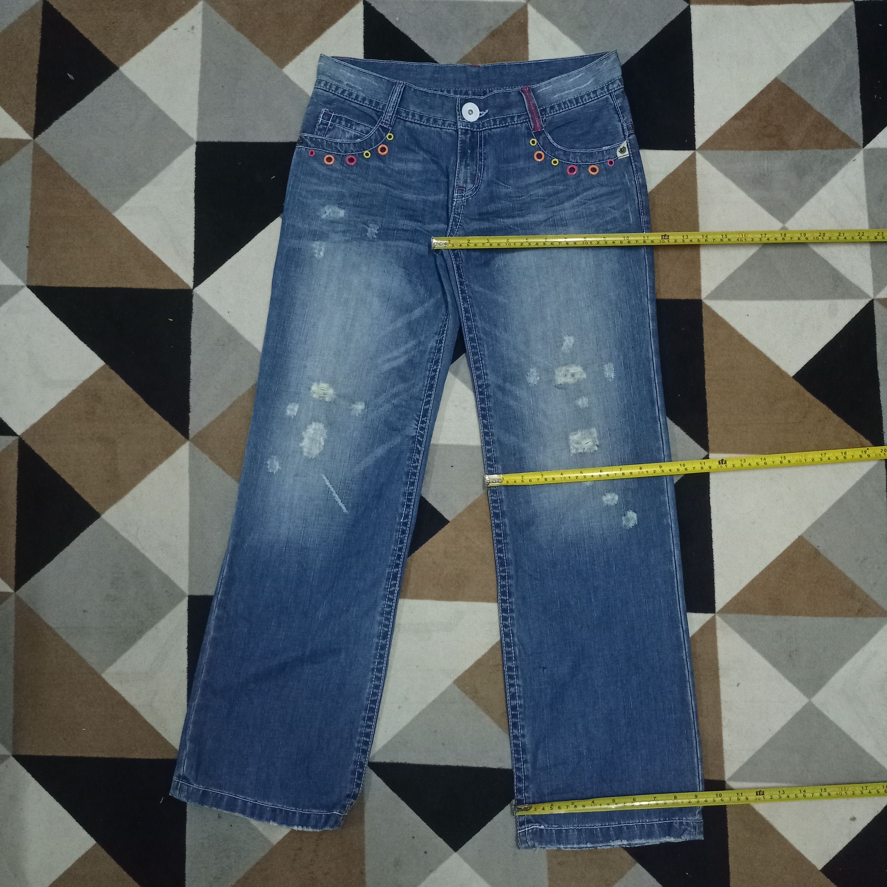 Japanese Brand Vintage BLUE MOON BLUE Spell Out Distressed Baggy Jeans Size US 32 / EU 48 - 11 Thumbnail