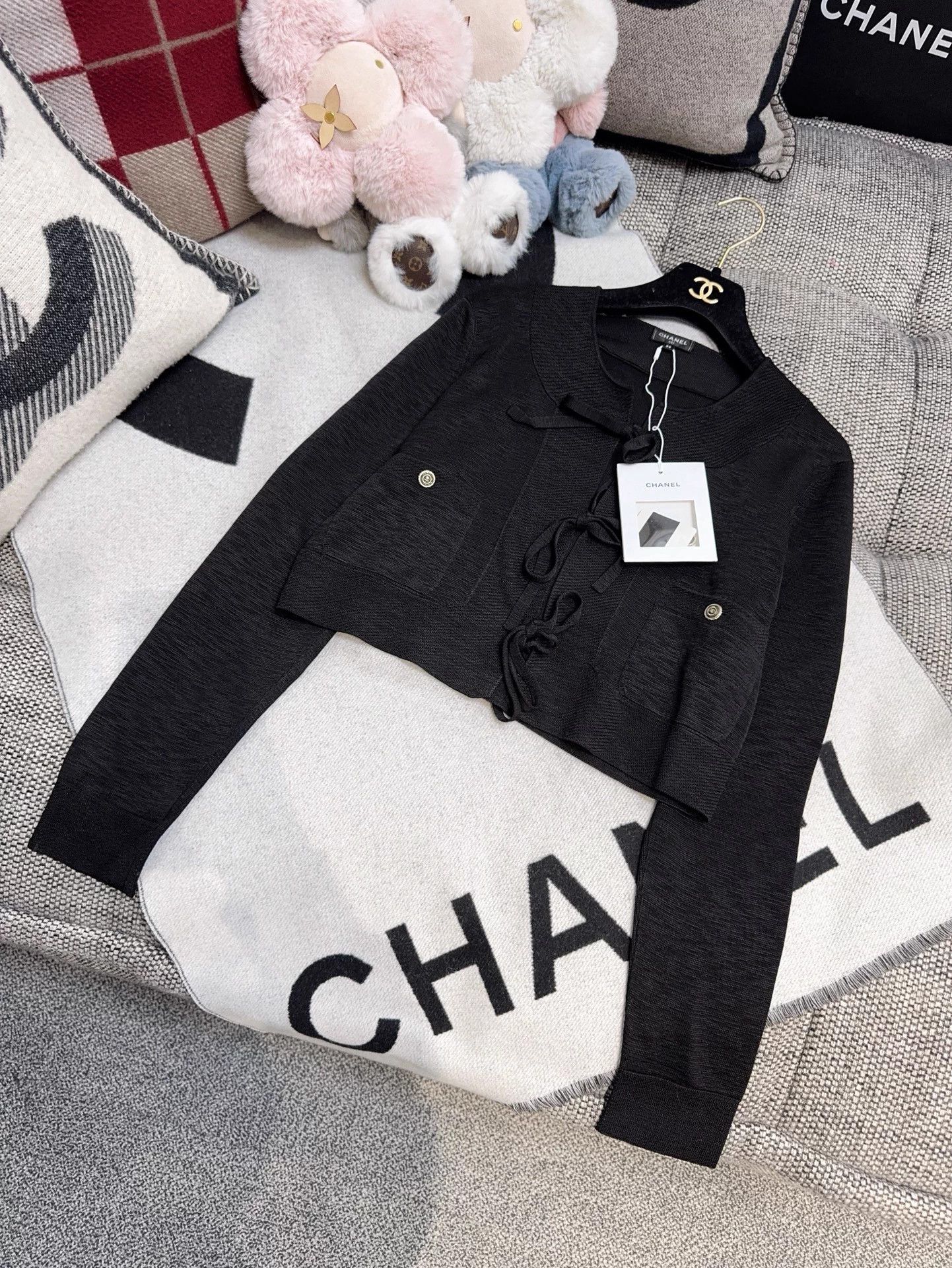 Chanel Chanel 21P Black Tied Bow Light Knit Cardi 38 New Size S / US 4 / IT 40 - 9 Thumbnail