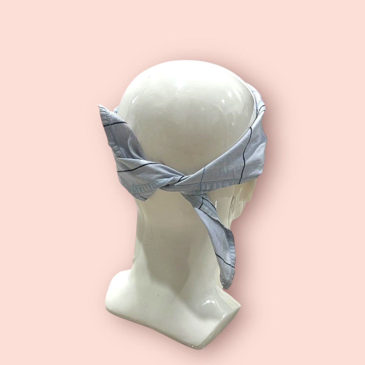 Burberry × Designer VINTAGE BURBERRYS LIGHT BLUE PLAID BANDANA/HANDKERCHIEF Size ONE SIZE - 9 Thumbnail