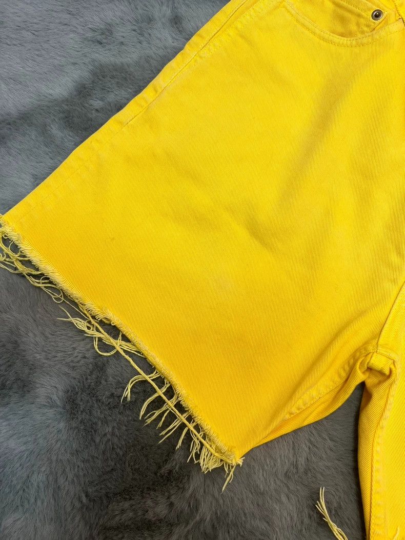 Yves Saint Laurent saint Laurent Spring/Summer 22 Yellow Raw Edge Denim Shorts Size US 30 / EU 46 - 5 Thumbnail