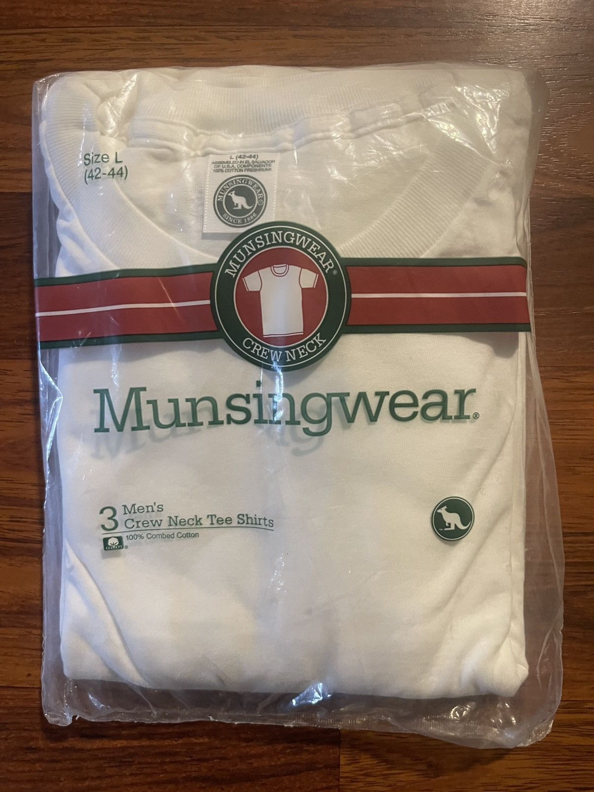 Other VINTAGE White Munsingwear crew neck t-shirt Size US L / EU 52-54 / 3 - 1 Thumbnail