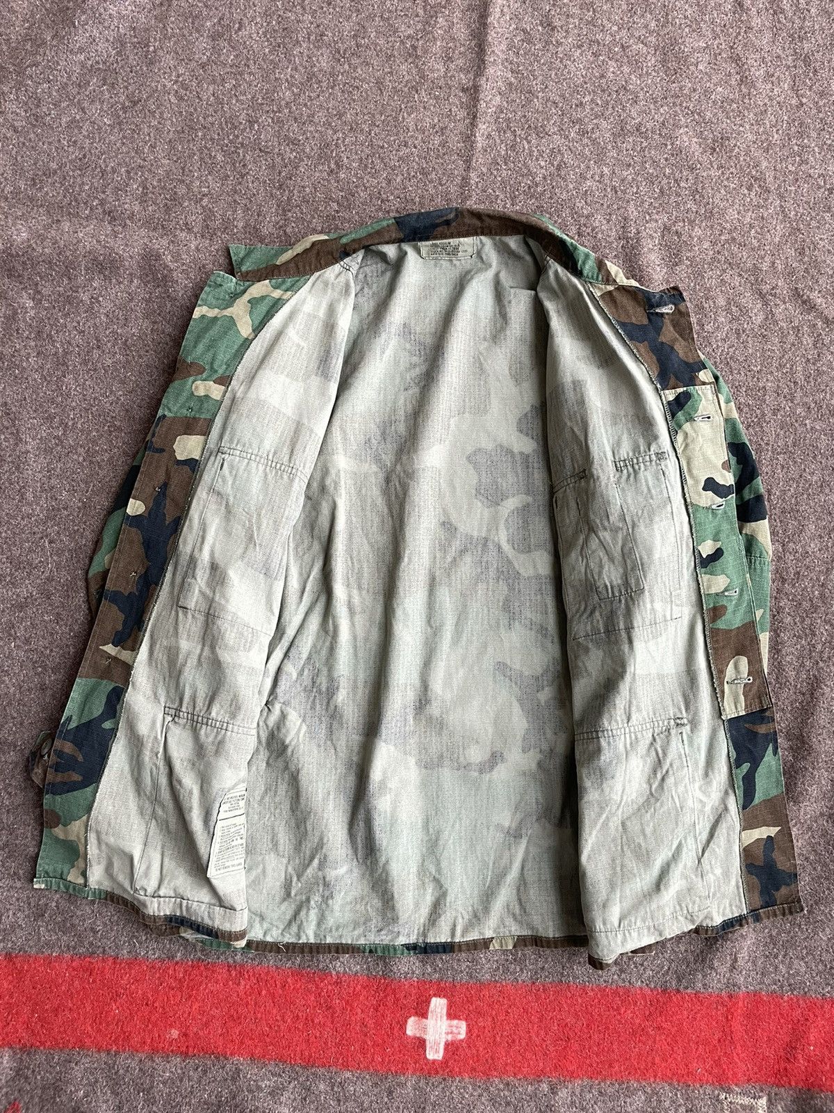 Other US Army Combat Hot Weather Woodland Coat Size US L / EU 52-54 / 3 - 8 Thumbnail
