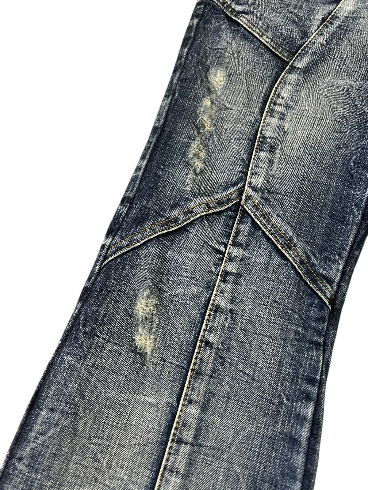 semanticdesign 💥Flare💥Semantic Design Flare Distress Claw Jean Size US 31 - 7 Thumbnail