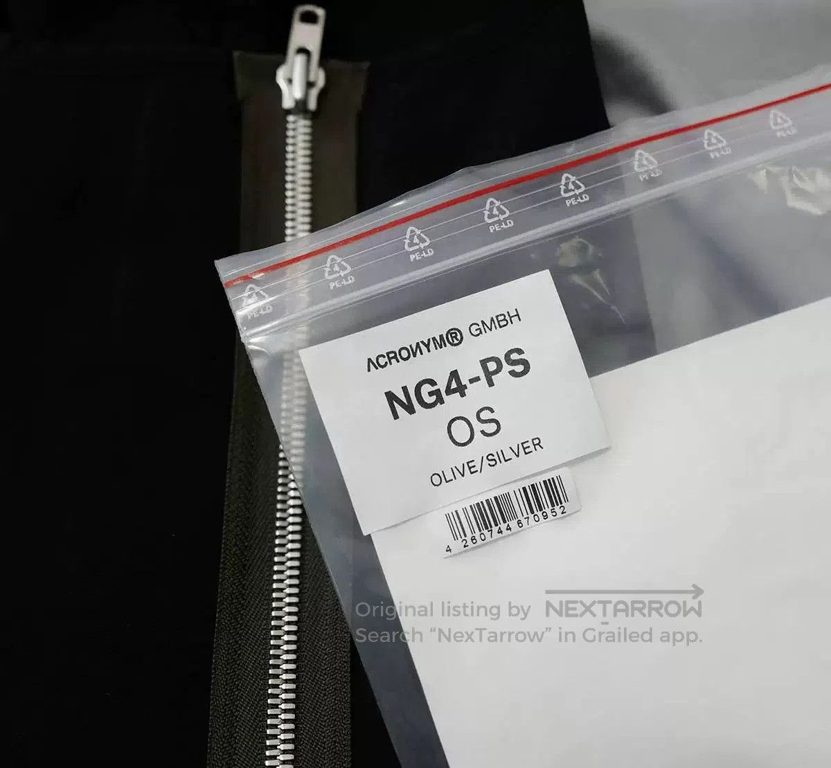 Acronym acronym ng4 ps neck gaiter black green. Size ONE SIZE - 4 Thumbnail