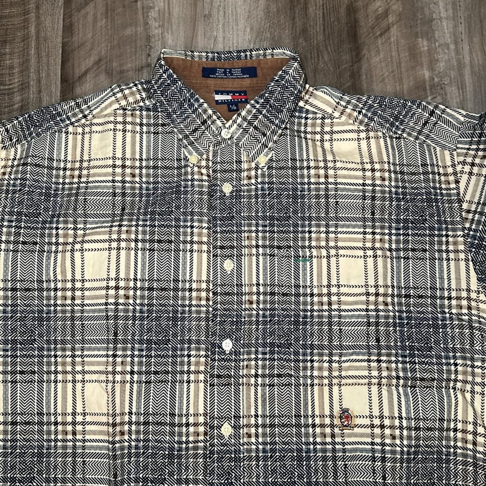 Tommy Hilfiger Tommy Hilfiger Vintage Long Sleeve Button Down - Large Size US L / EU 52-54 / 3 - 5 Thumbnail