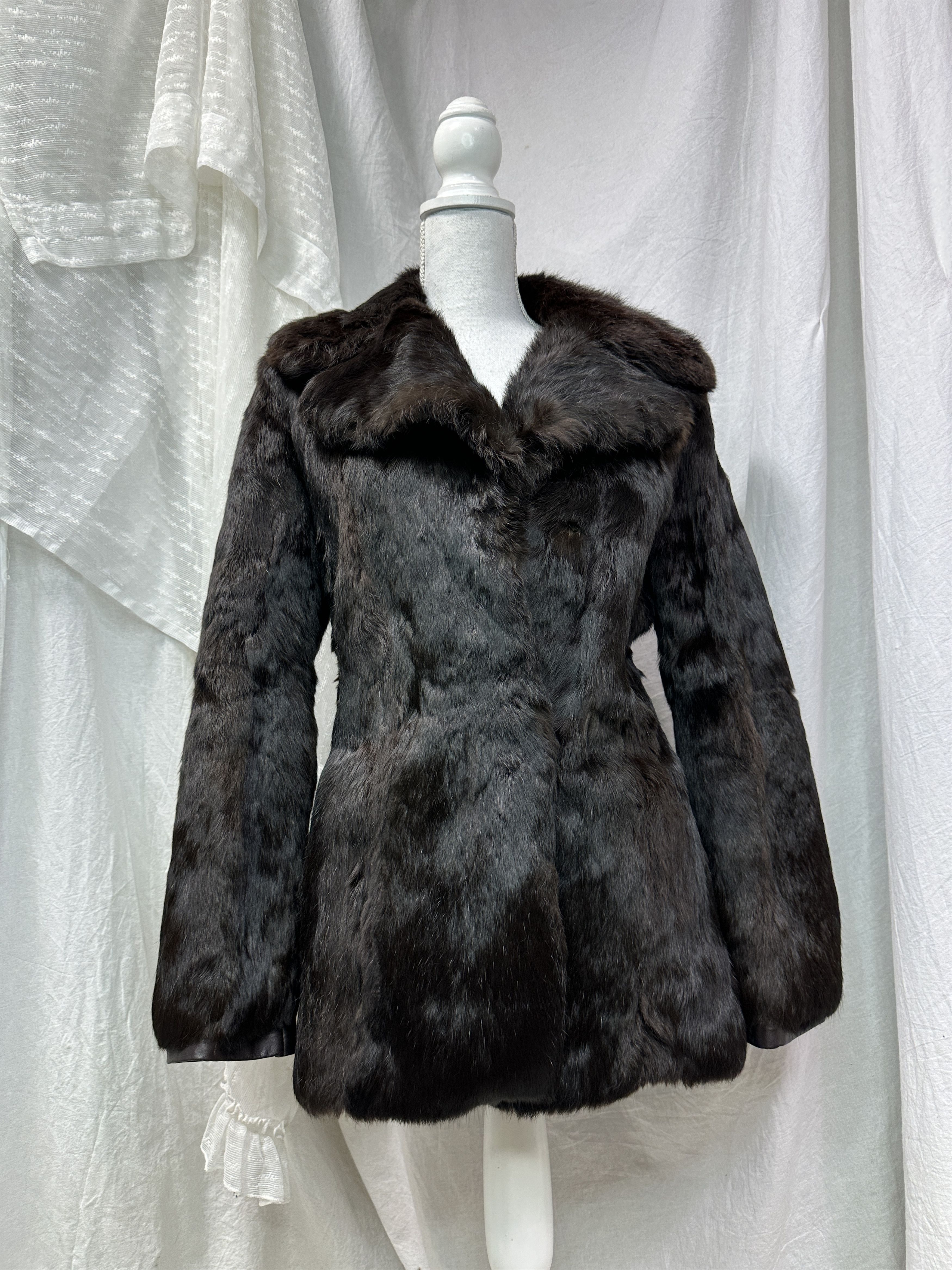 Vintage Vintage Old Money Chocolate Brown Tailored Rabbit Fur 90s Size L / US 10 / IT 46 - 1 Thumbnail