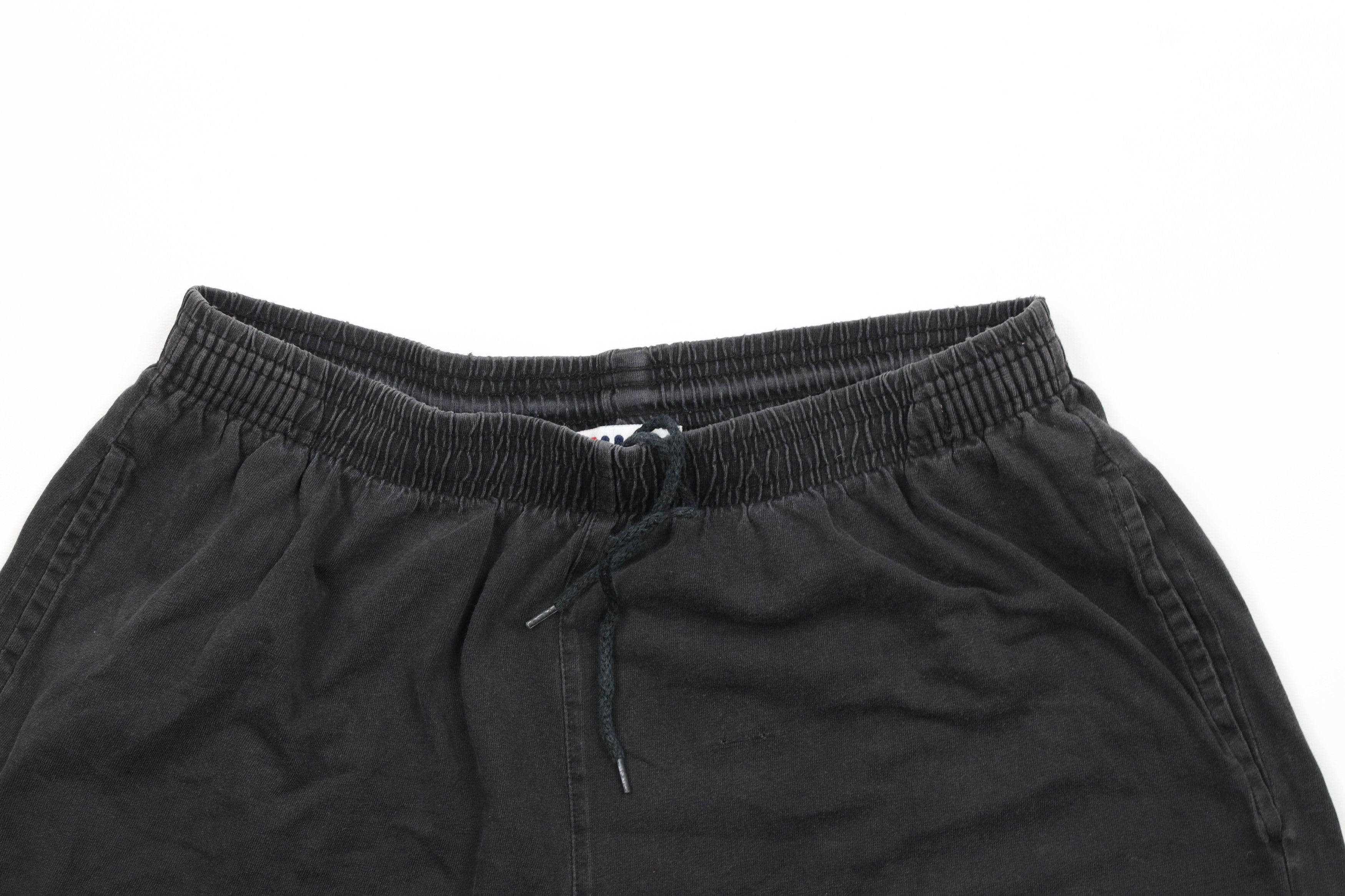 Fila × Vintage Vintage 90s Fila Above Knee Shorts Black Cotton Size US 32 / EU 48 - 2 Thumbnail