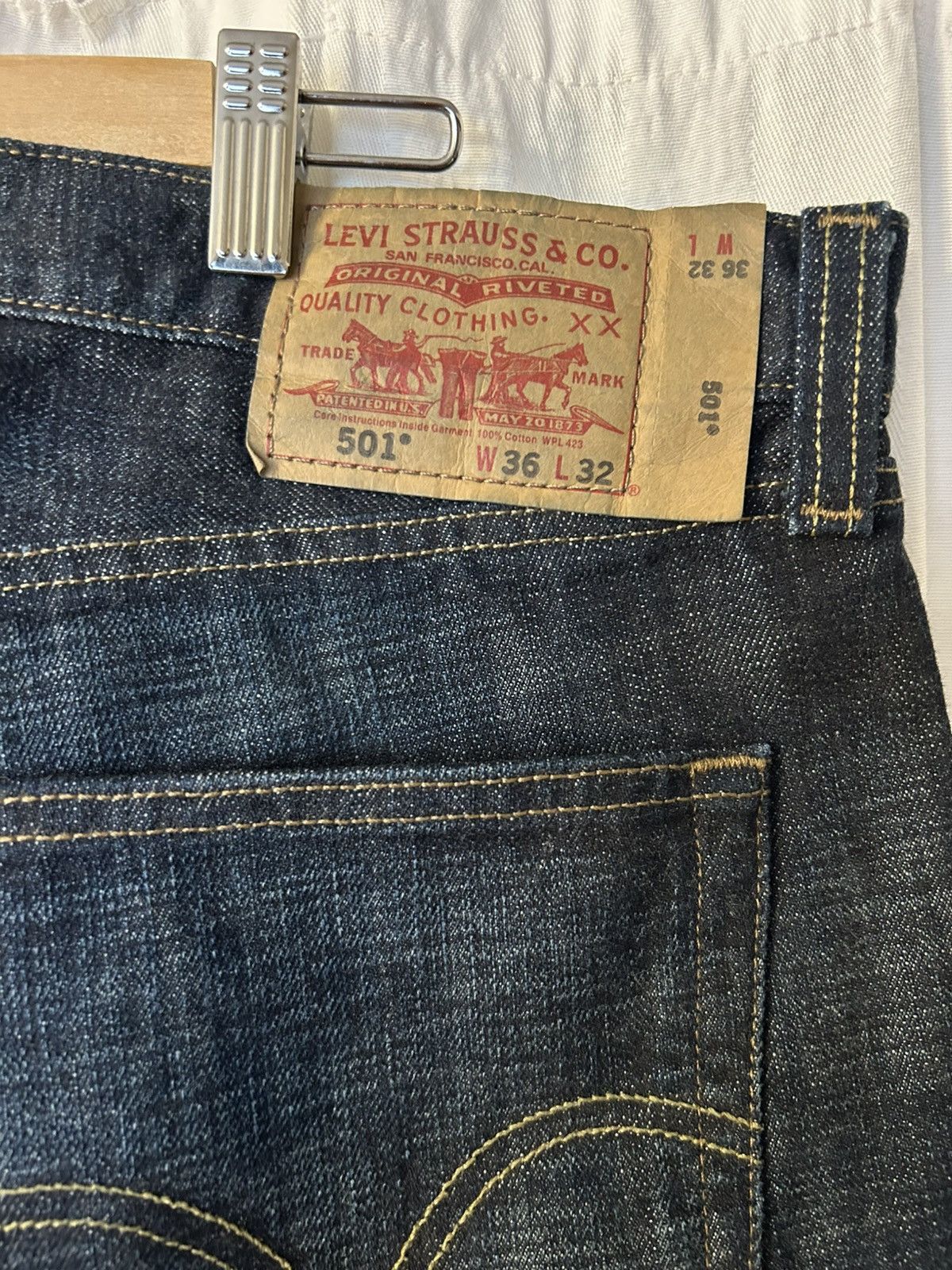 Levi's Jeans: dark wash blue levis straight 501 button fly sz 36x32 Size US 36 / EU 52 - 4 Thumbnail