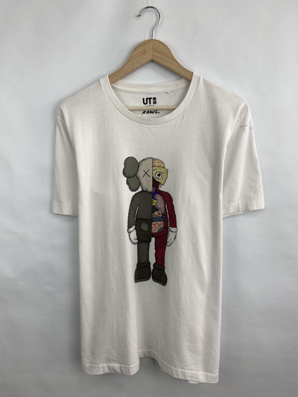 Kaws × Uniqlo 🇺🇸 Y2K Uniqlo Kaws T-Shirt Rare Retro Size US L / EU 52-54 / 3 - 3 Thumbnail