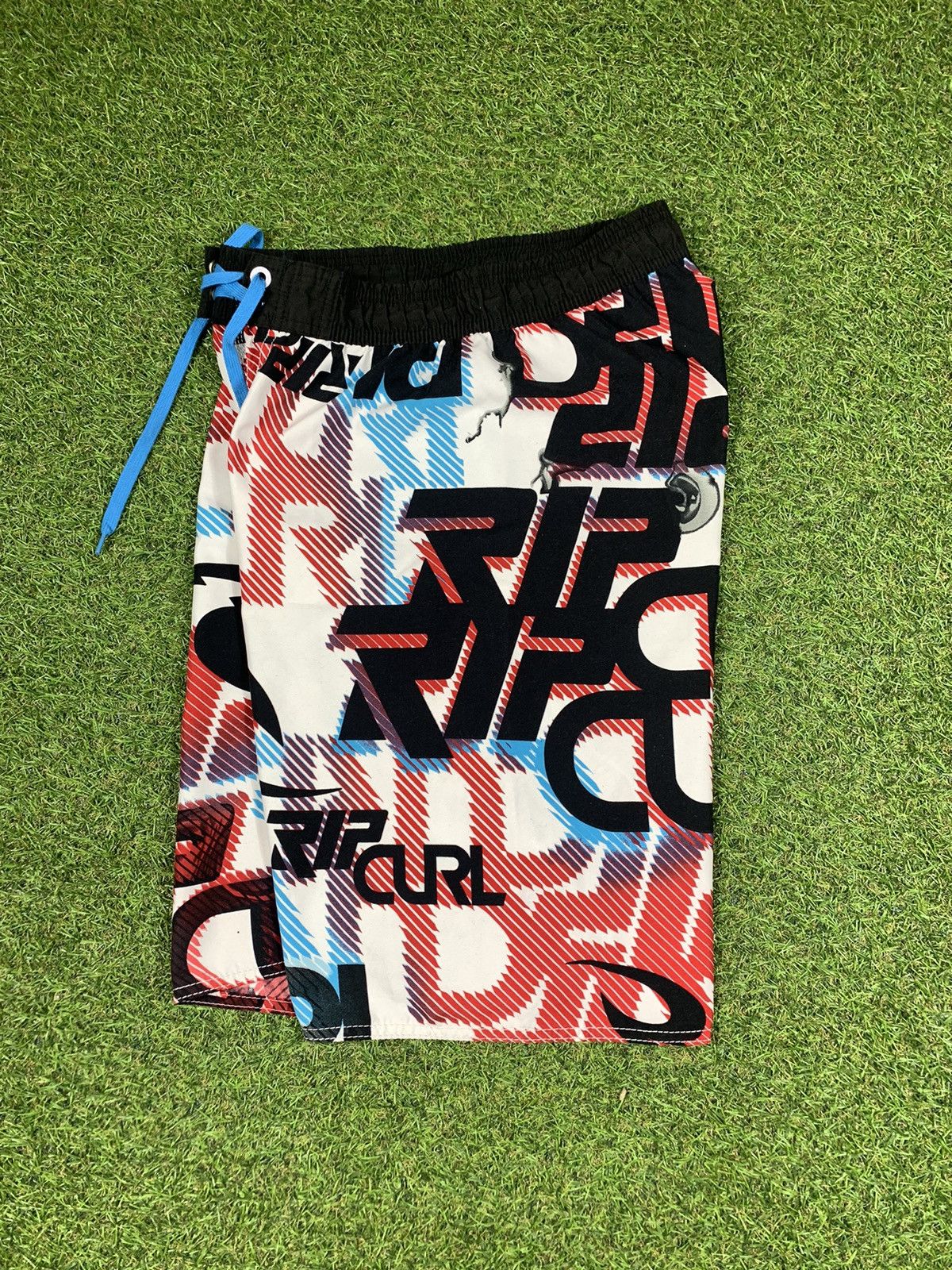 Rip Curl Vintage Rip Curl shorts surf streetwear style Size US 30 / EU 46 - 2 Thumbnail