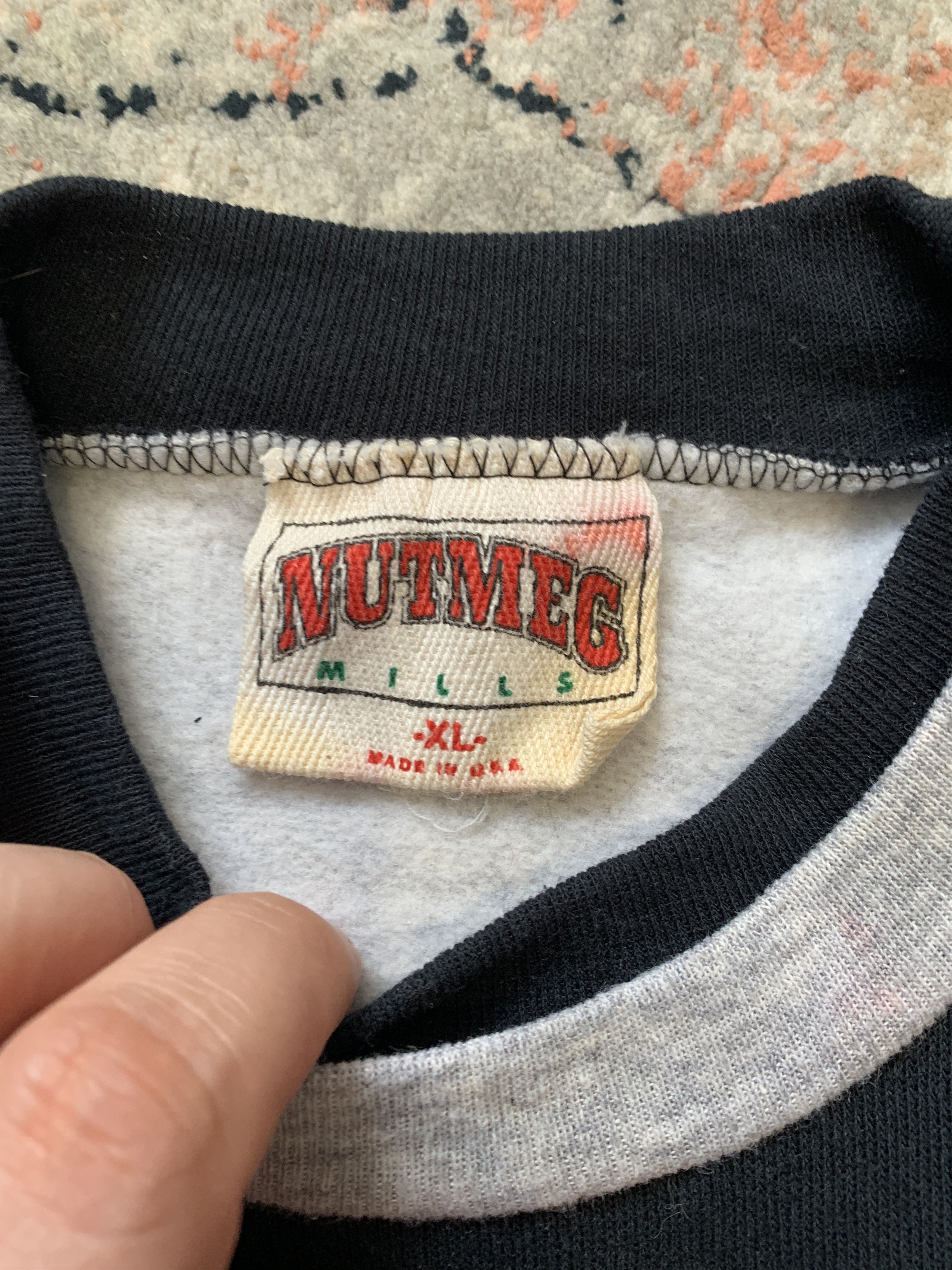 Nutmeg Nutmeg Mills QUEEN ELIZABETH 2 Vintage Sweatshirt Size US XL / EU 56 / 4 - 6 Thumbnail