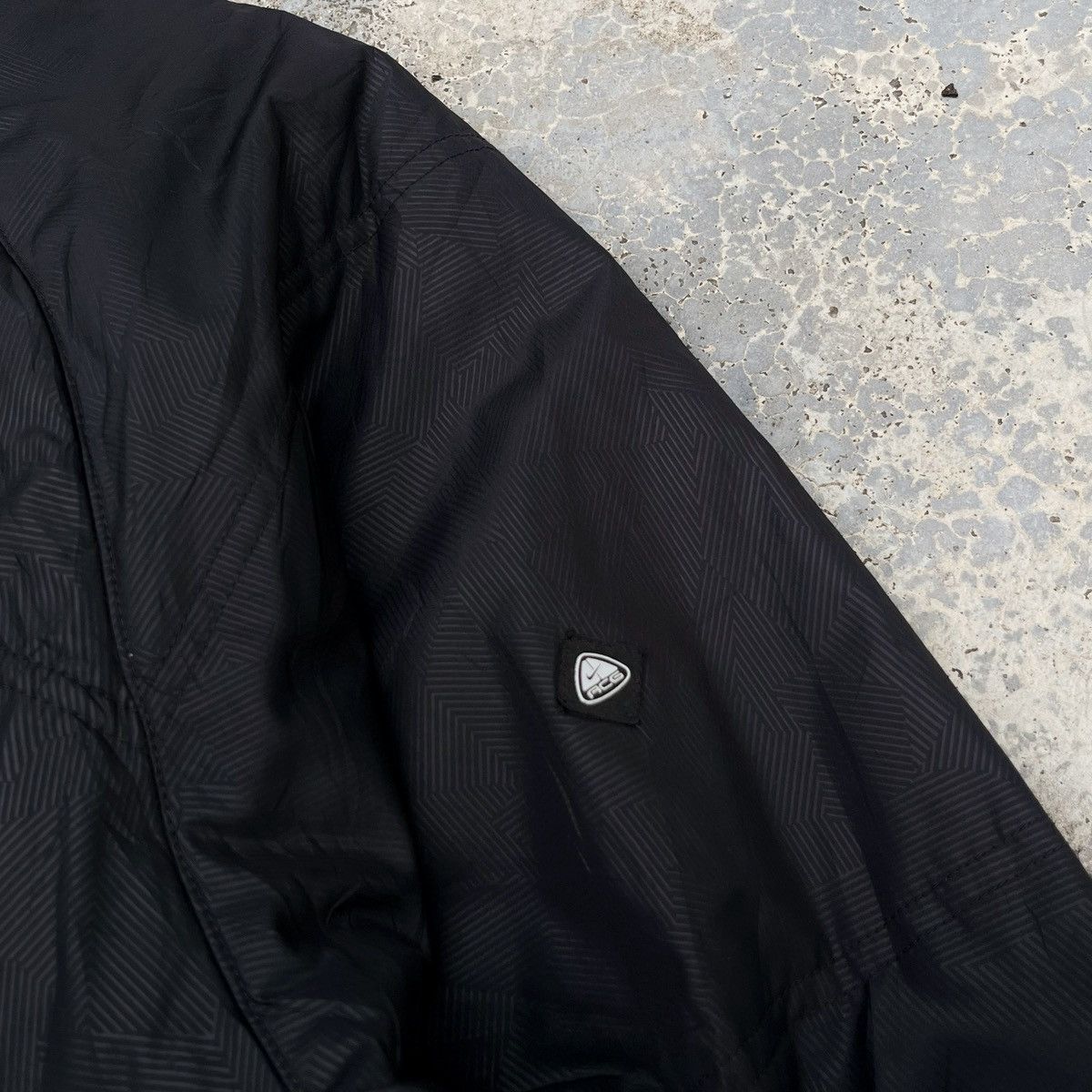 Nike ACG Nike ACG All Conditions Gear Nice Light Jacket Winter Size US XL / EU 56 / 4 - 3 Thumbnail