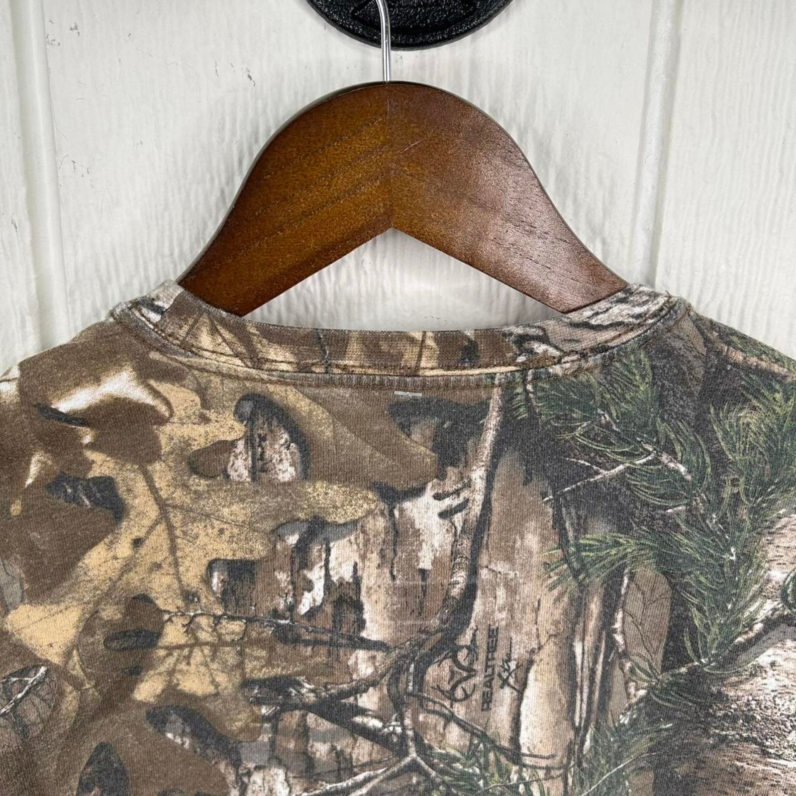 Realtree Y2K Realtree Forest Camo Long Sleeve Tee Size Small Size US S / EU 44-46 / 1 - 7 Thumbnail