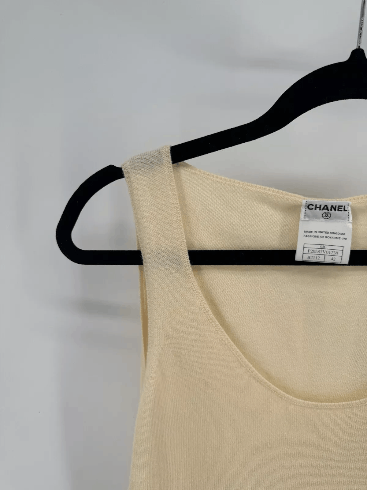 Chanel Chanel Cashmere Tank Top Vintage 2003 Top Size L US10 FR42 Size M / US 6-8 / IT 42-44 - 2 Thumbnail