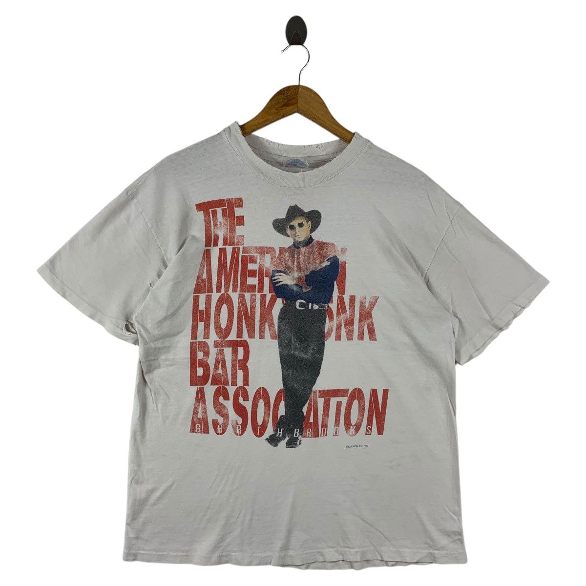 Band Tees Vintage distressed GARTH BROOKS American 1994 band tees Size US L / EU 52-54 / 3 - 1 Thumbnail