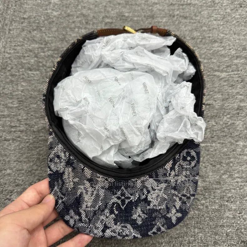 Louis Vuitton Louis Vuitton Tapestry Old Flower Baseball Cap Size ONE SIZE - 3 Thumbnail