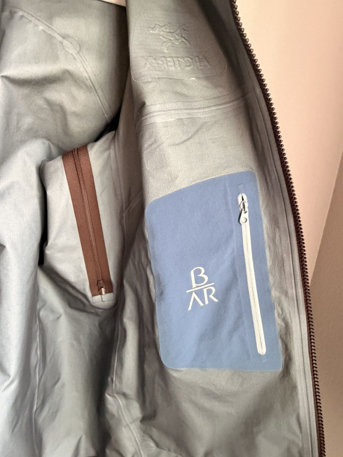 Arc'teryx Arc’teryx Beta AR rare Bitters brown colorway Size L / US 10 / IT 46 - 7 Thumbnail