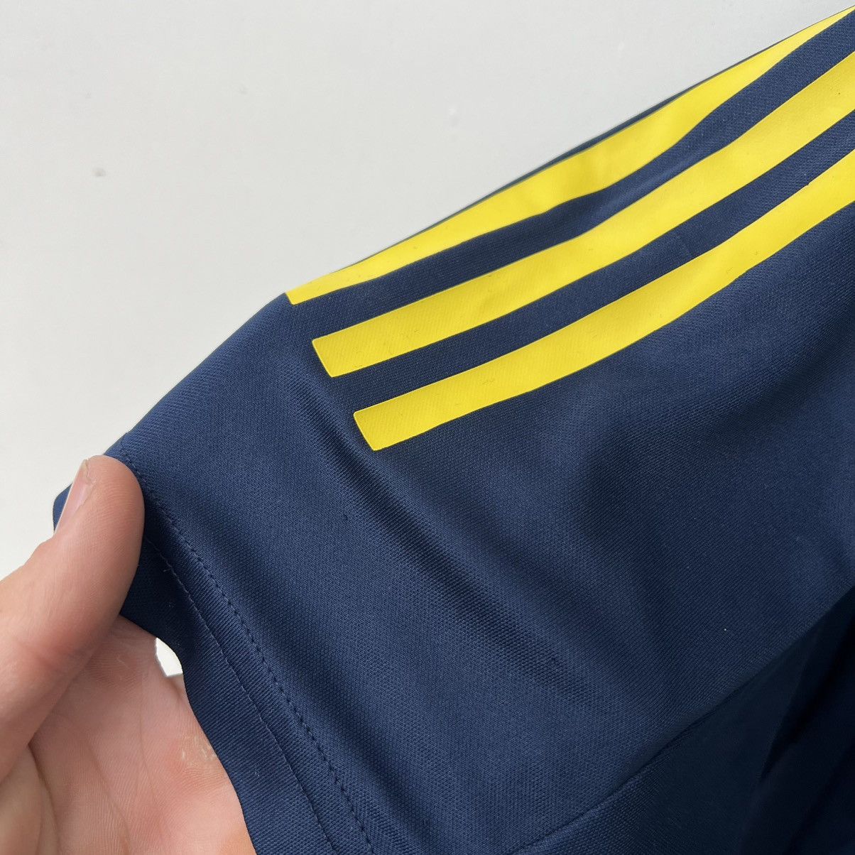 Adidas Arsenal 2019/2020 Adidas Football Soccer Shirt Jersey Size US M / EU 48-50 / 2 - 3 Thumbnail