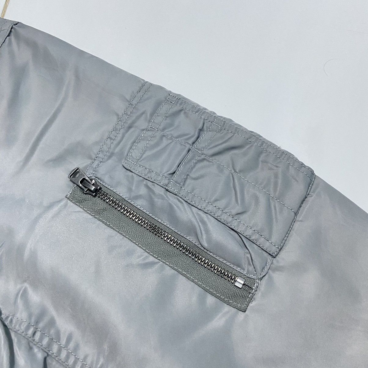 Christophe Lemaire × Japanese Brand UNIQLO MA-1 Bomber Jacket Size M fit XL Size US M / EU 48-50 / 2 - 7 Thumbnail