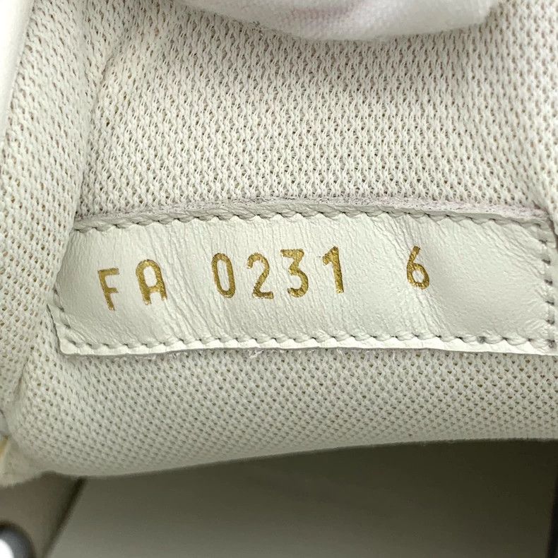 Louis Vuitton Louis Vuitton White Silver Tail Lace-Up Casual High Top Sh Size US 7 / EU 40 - 6 Thumbnail