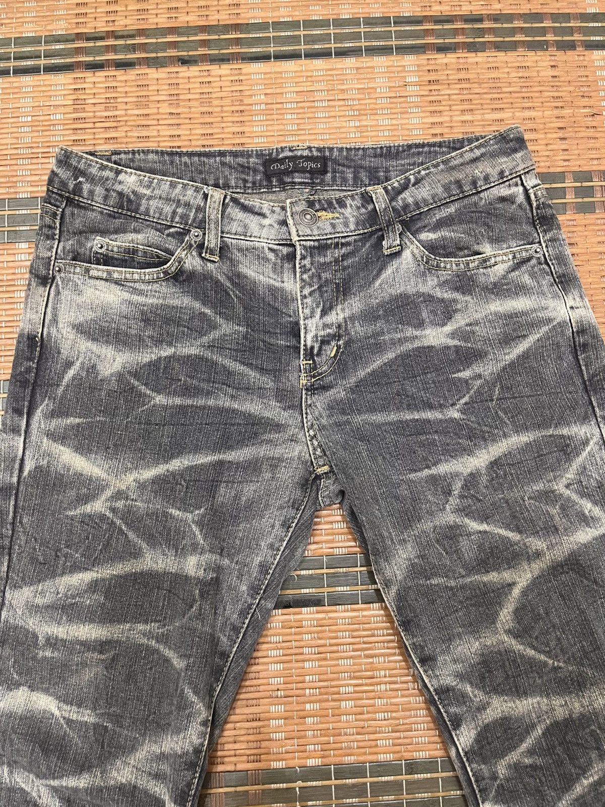 Japanese Brand Daily Topics Tornado Mart Glitter Flare Jeans Size 30" / US 8 / IT 44 - 4 Thumbnail