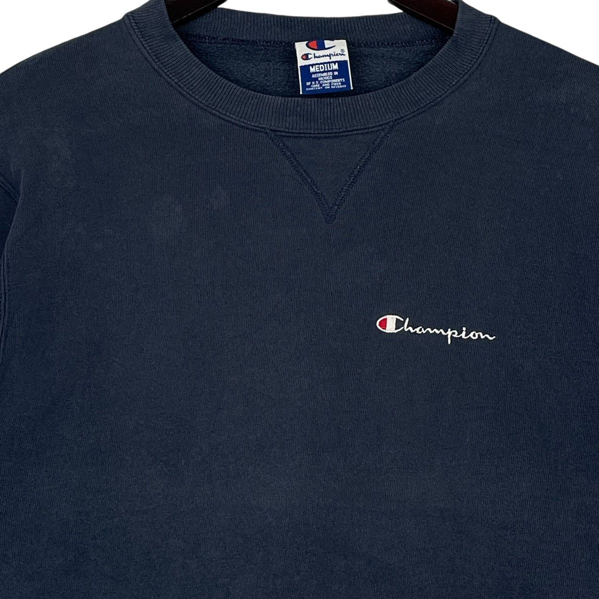 Champion × Vintage Vintage Champion Crewneck Sweatshirt Small Embroidered Logo Size US M / EU 48-50 / 2 - 5 Thumbnail