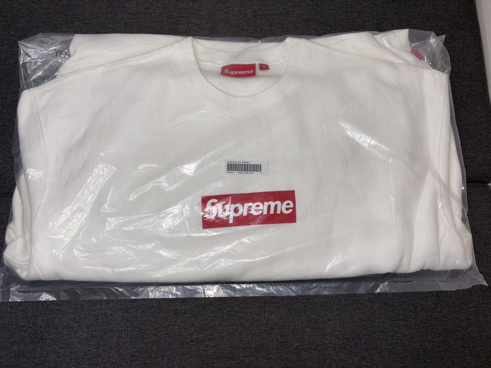 Supreme SUPREME Washed Box Logo Crewneck White X-Large SS25SW2 BNIB Size US XL / EU 56 / 4 - 3 Thumbnail