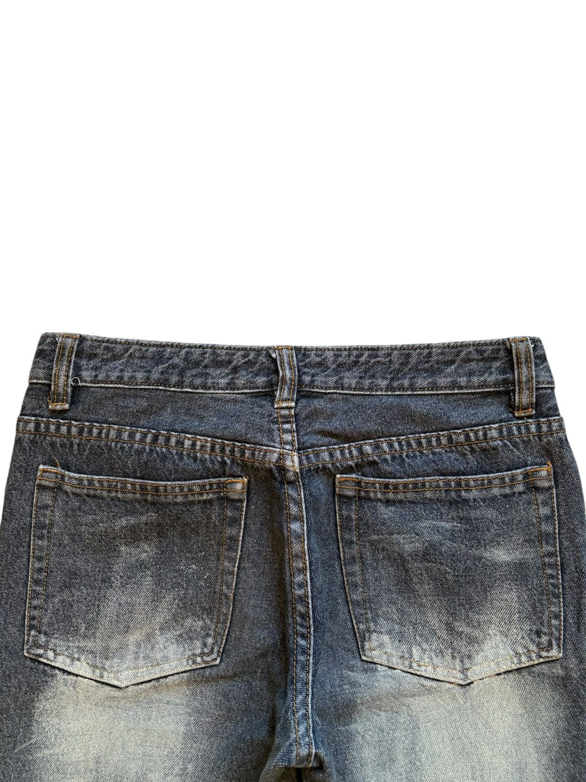 Japanese Brand Vintage Japanese Brand Faded Wash Printed Flare Jeans Size 30" / US 8 / IT 44 - 8 Thumbnail