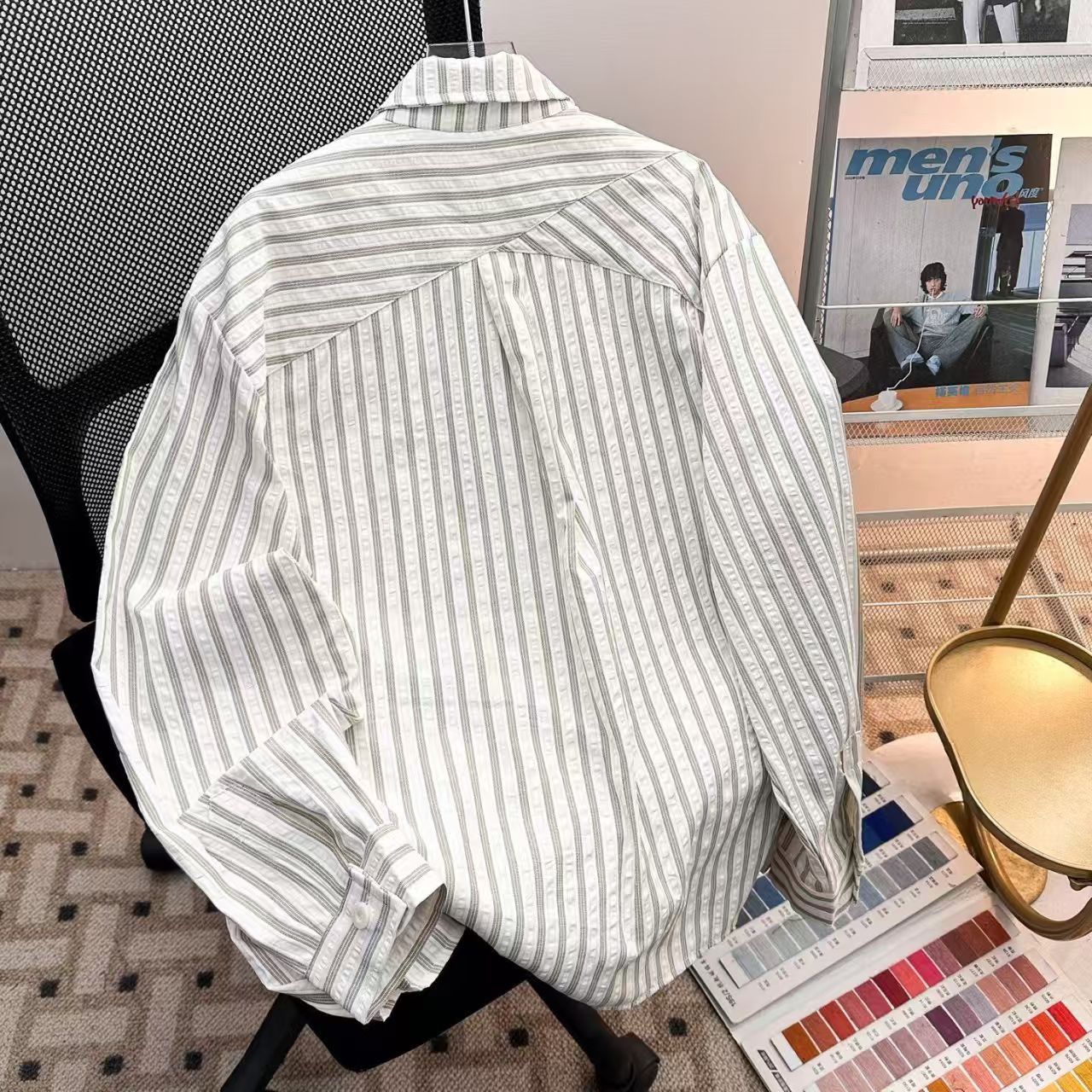 Vintage Grey & White Vertical Stripe Textured Button-Up Size US M / EU 48-50 / 2 - 3 Thumbnail