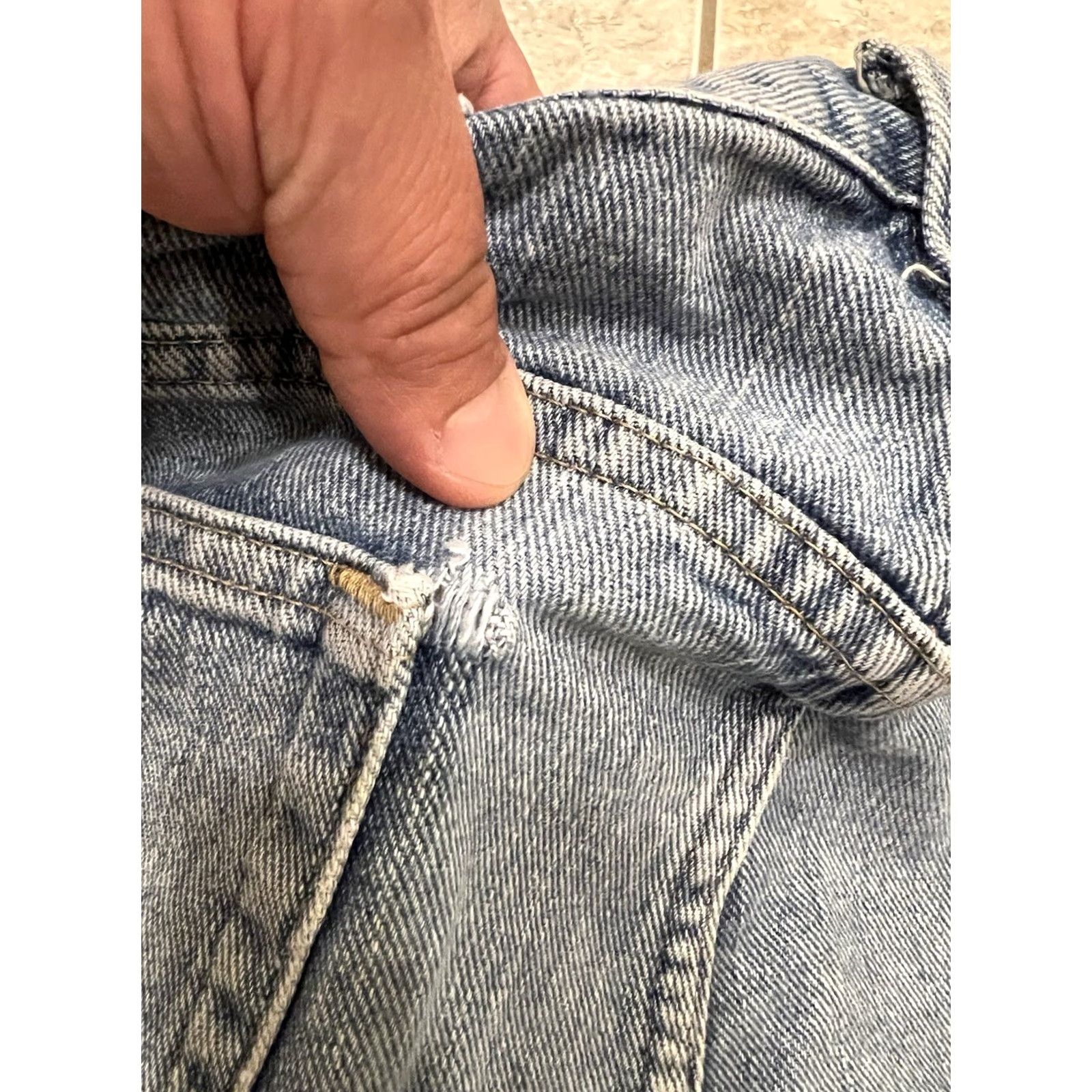 Wrangler VTG Wrangler Blue Denim 36 Jorts Bermuda Distressed 10" Inseam Relaxed Mens 90s Y2K Vintage Work Wear Jeans Shorts Size US 36 / EU 52 - 4 Thumbnail