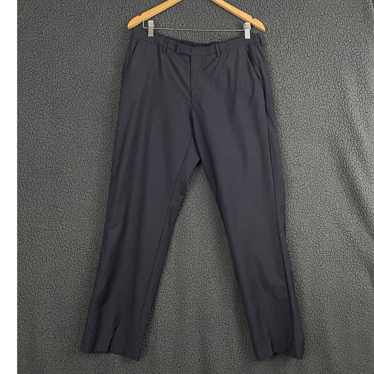 Hugo Boss Hugo Boss Dress Pants 34 R Men's 100% Virgin Wool Size US 34 / EU 50 - 11 Thumbnail