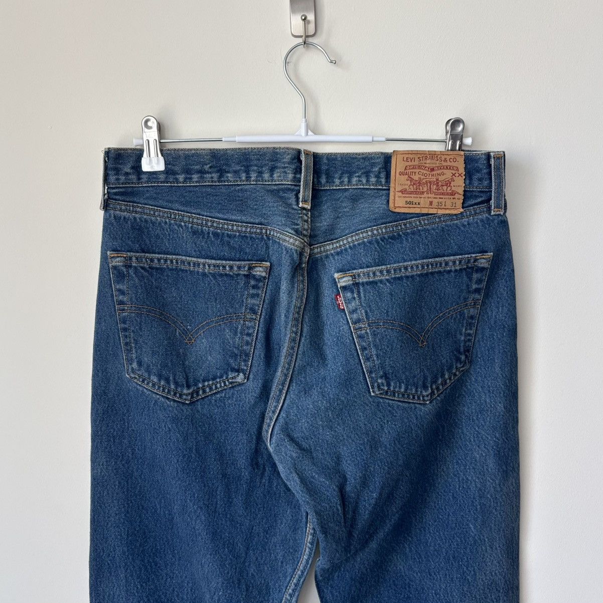 Levi's Vintage 501xx Denim Jeans Size 35 (Fits 32) Made in USA Size US 32 / EU 48 - 1 Thumbnail