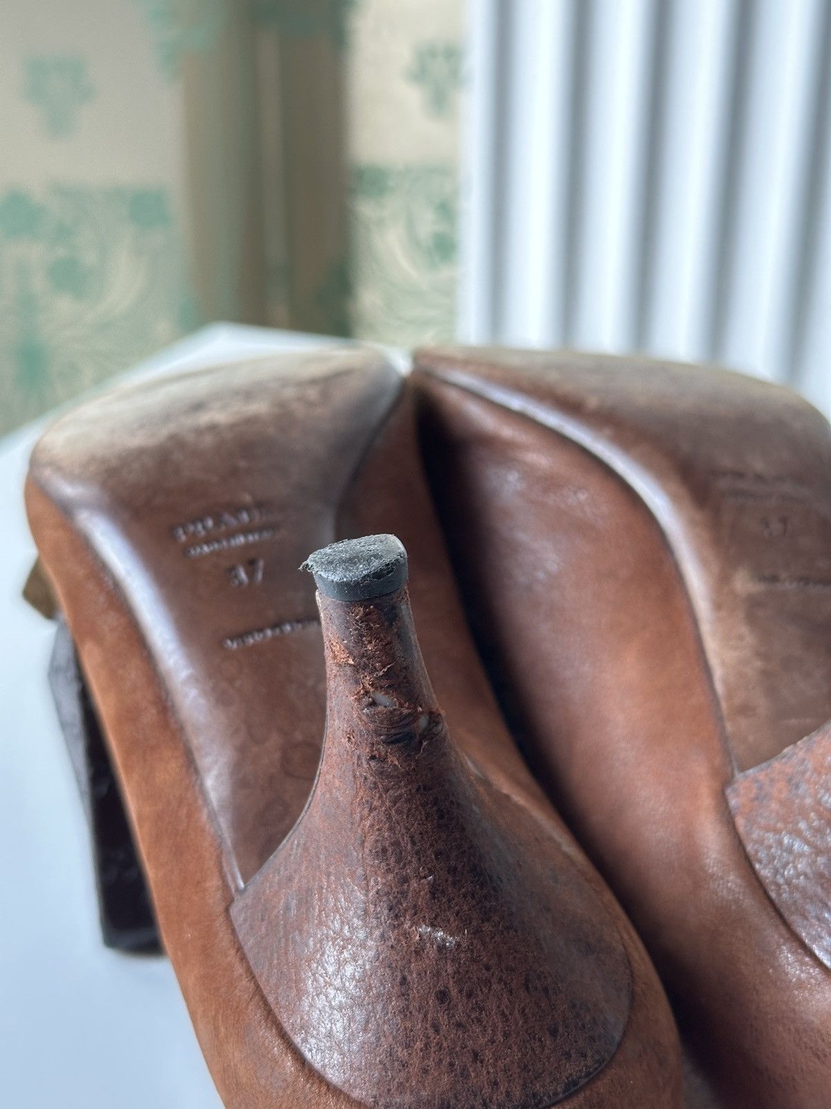 Prada PRADA Kitten Heels Grunge Brown Leather size 37 / US 7 Y2K Size US 7 / IT 37 - 14 Thumbnail