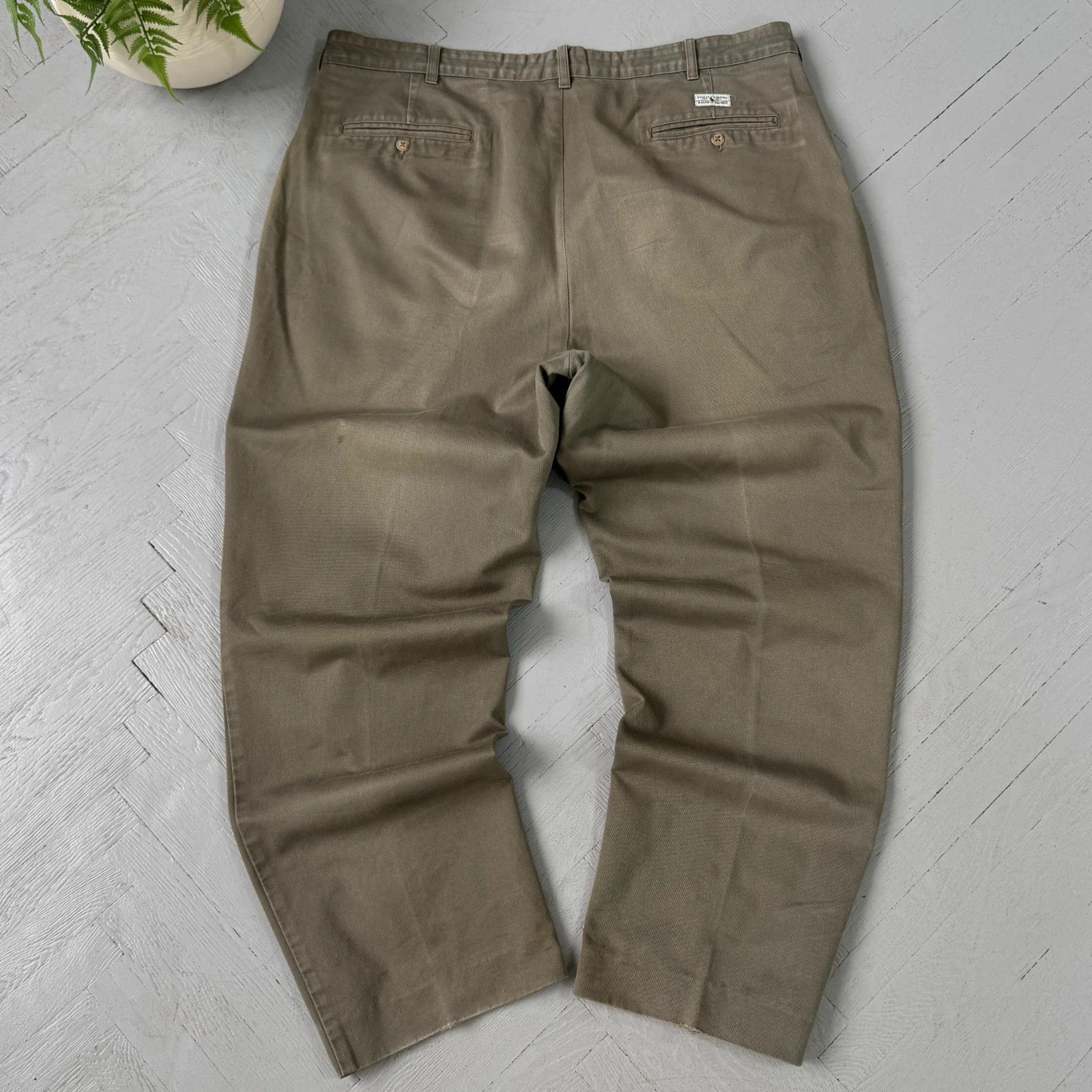 Polo Ralph Lauren Polo by Ralph Lauren Preppy Pleated Andrew Chino Pants Size US 40 / EU 56 - 2 Thumbnail