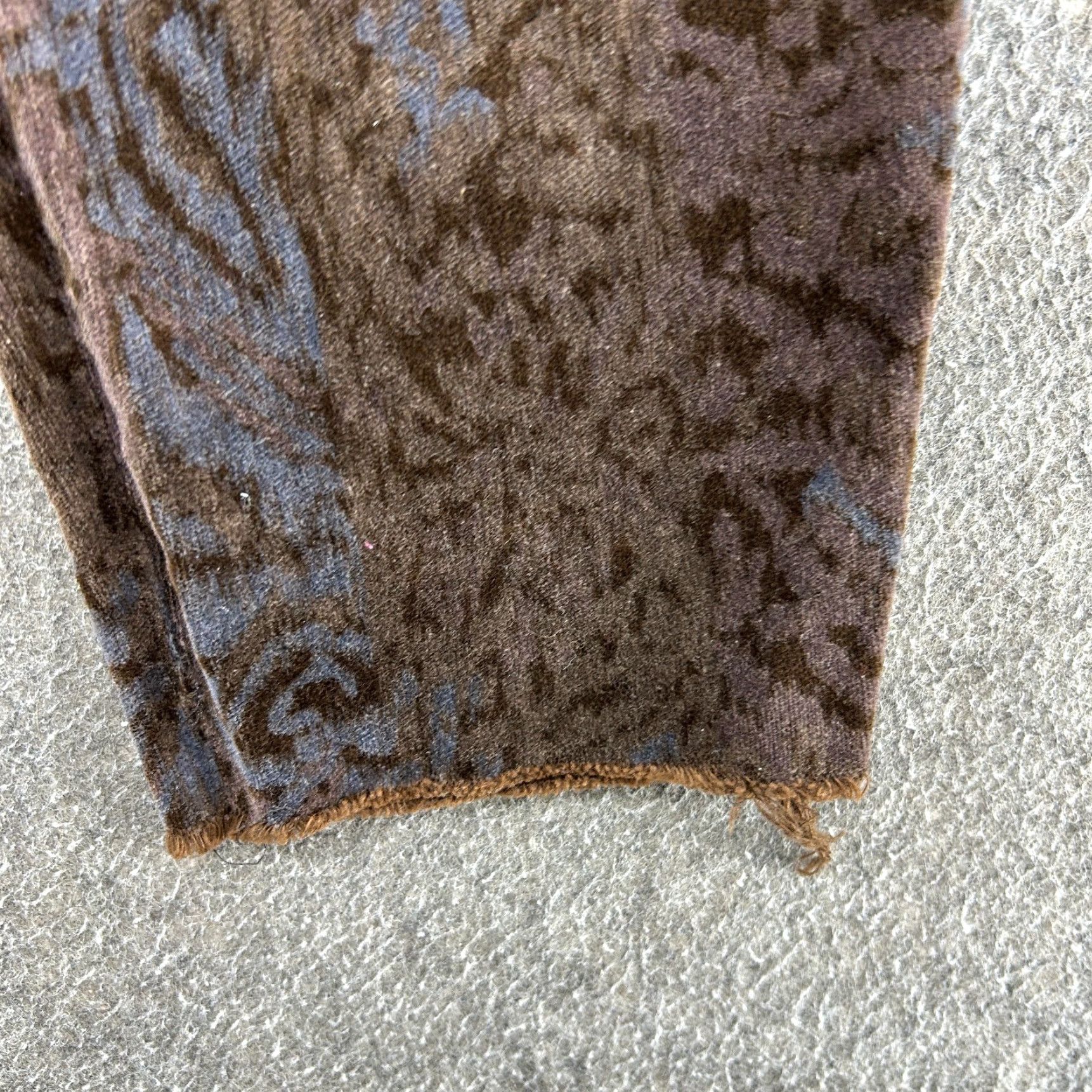 Vintage VINTAGE Serenella Boston Pants Women 31 Brown Leopard Print Velour 90s Workwear Casual Animal Print Relaxed Ankle 27in Inseam Women USA-made Size 24" / US 00 / IT 34 - 4 Thumbnail
