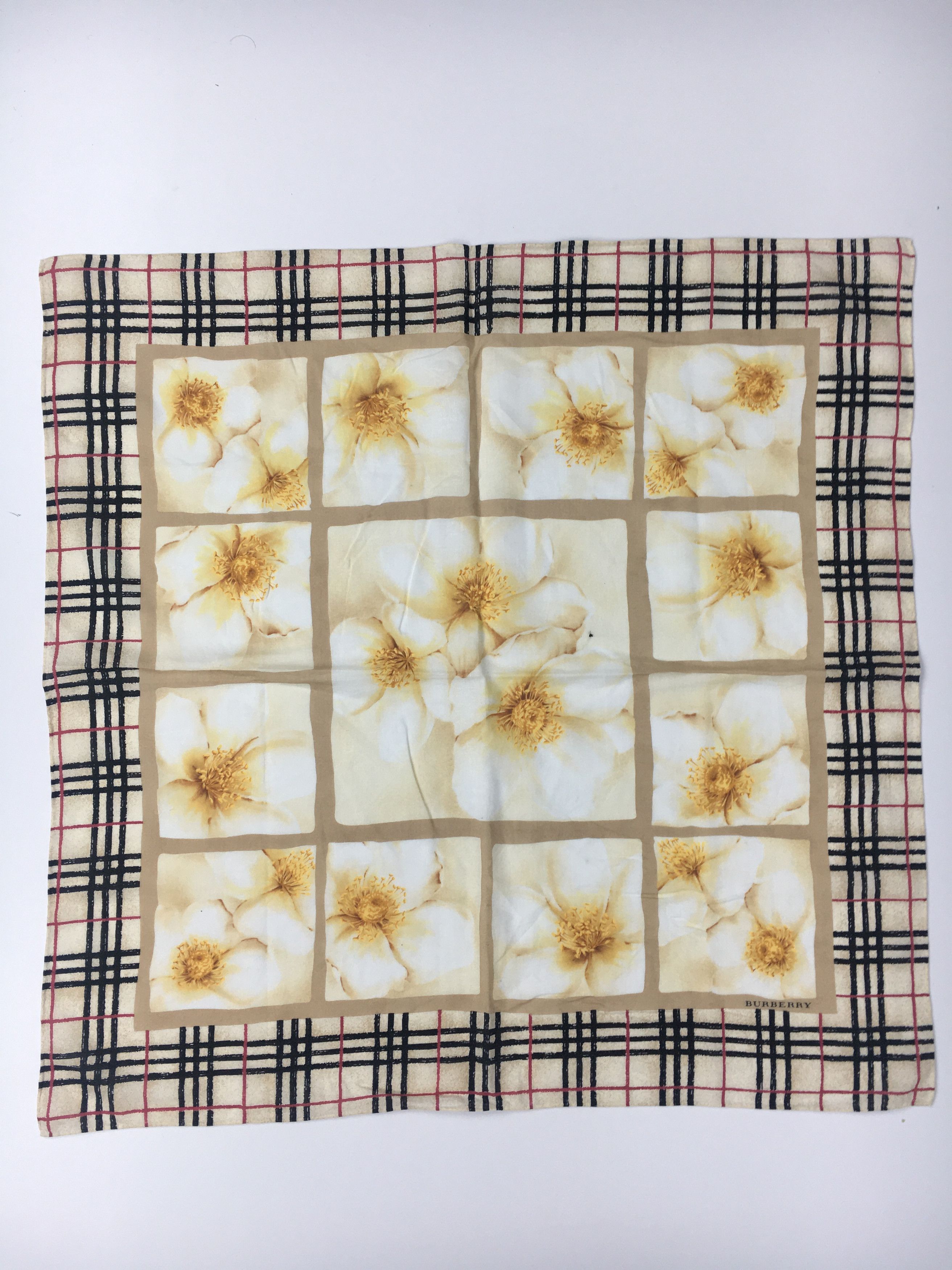 Burberry Burberry Novacheck Floral Handkerchief / Bandana - HKC0004 Size ONE SIZE - 4 Thumbnail