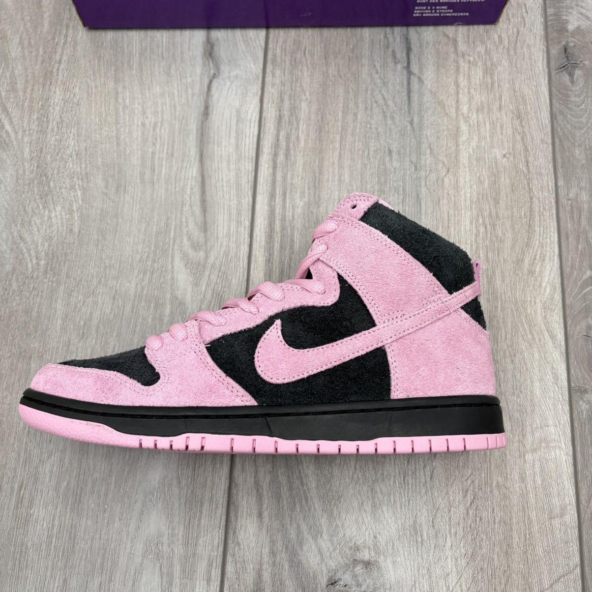 Nike SB NEW Nike Invert Celtics Dunks Size US 9 Size US 9 / EU 42 - 5 Thumbnail