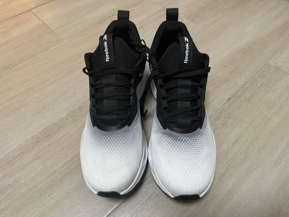 Reebok Reebok Zig Dynamica 5 Sneakers Size US 10 / EU 43 - 3 Thumbnail