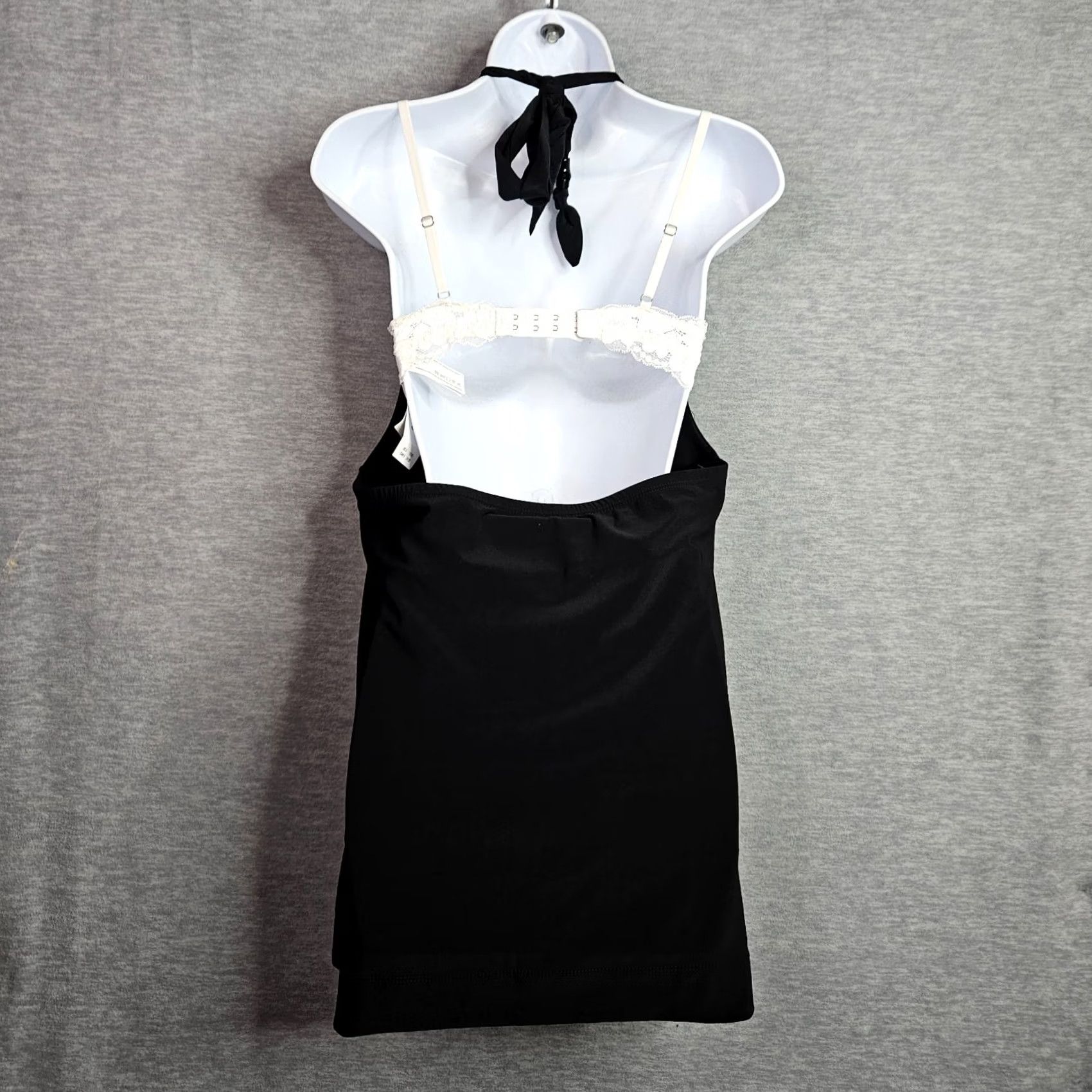 White House Black Market White House Black Market Women's Black Backless Halter Tank Top Size M Size M / US 6-8 / IT 42-44 - 2 Thumbnail