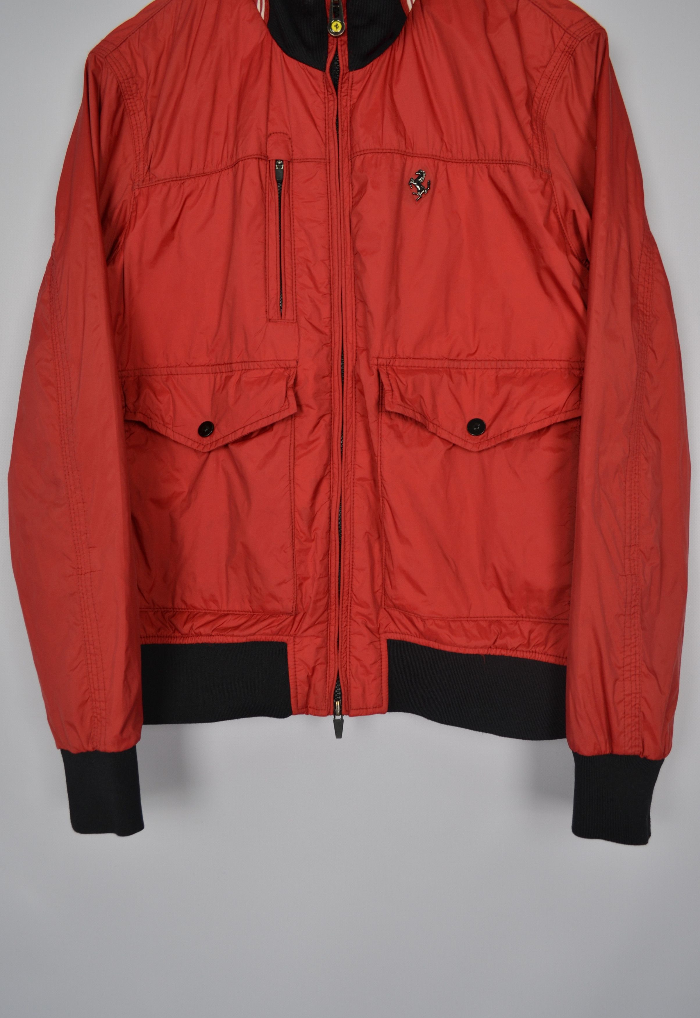 Ferrari × Formula 1 Ferrari Scuderia F1 Red Jacket Nylon Logo Tyvek Lining Sz M Size M / US 6-8 / IT 42-44 - 3 Thumbnail