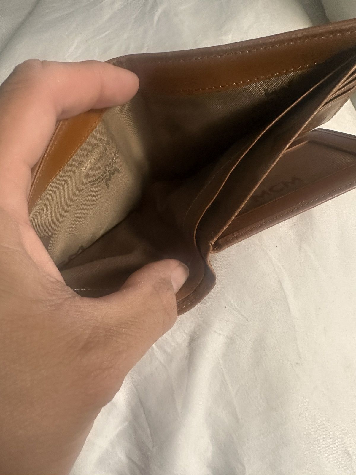 MCM Mcm bifold wallet. Light used really nice condition Size ONE SIZE - 5 Thumbnail