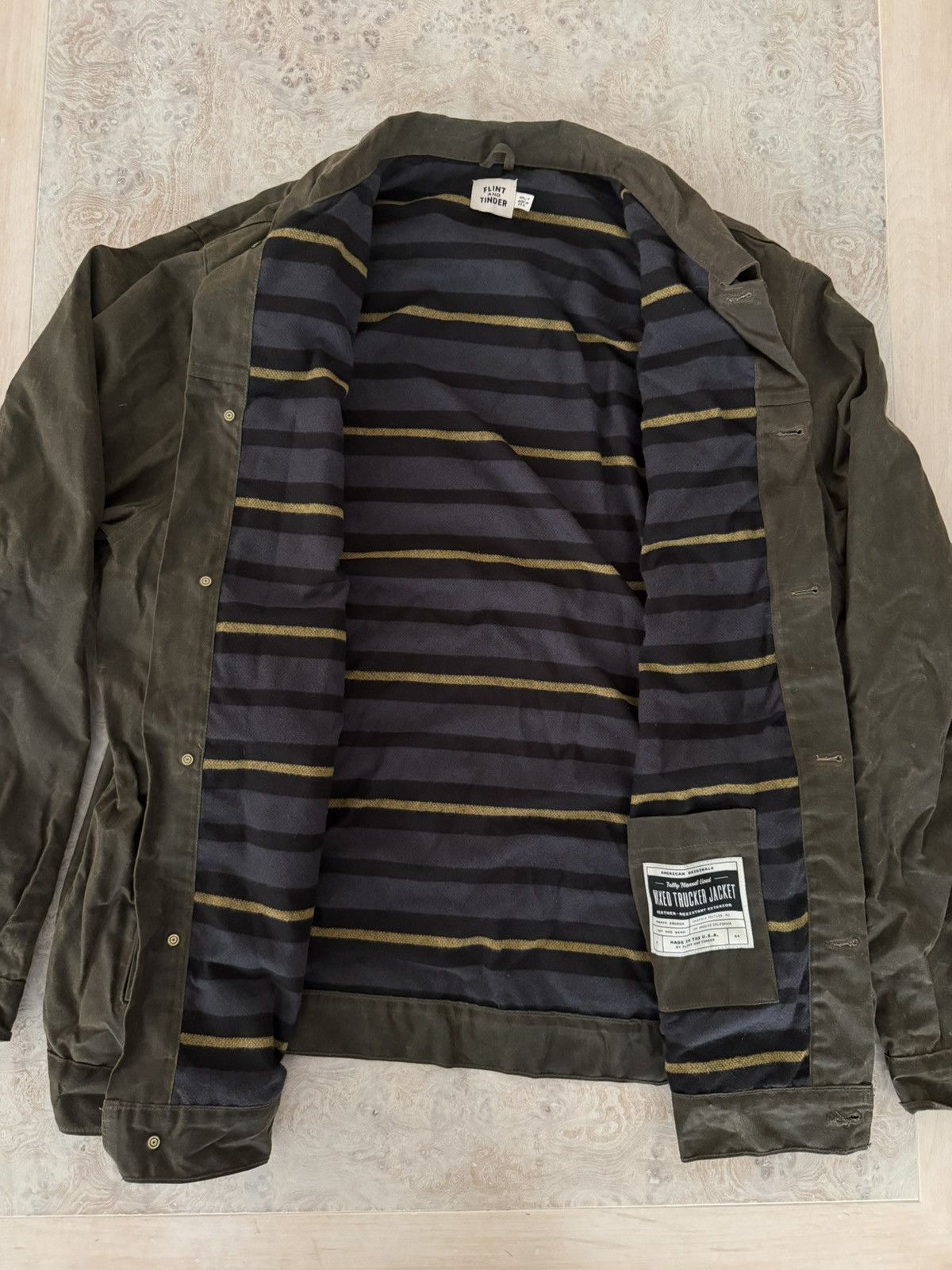 Flint And Tinder Flint and Tinder Waxed Trucker Jacket 4XL-T Fits smaller Size US XXL / EU 58 / 5 - 1 Thumbnail