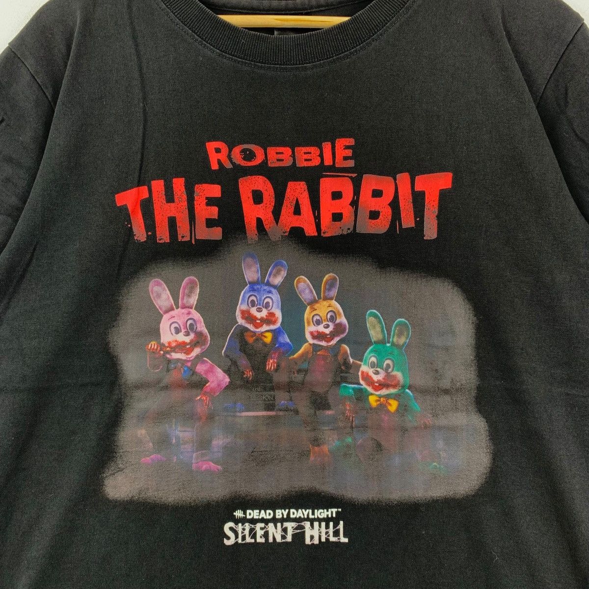 Vintage Robbie The Rabbits Dead By Daylight Film Movie Big T-Shirt Size US L / EU 52-54 / 3 - 3 Thumbnail