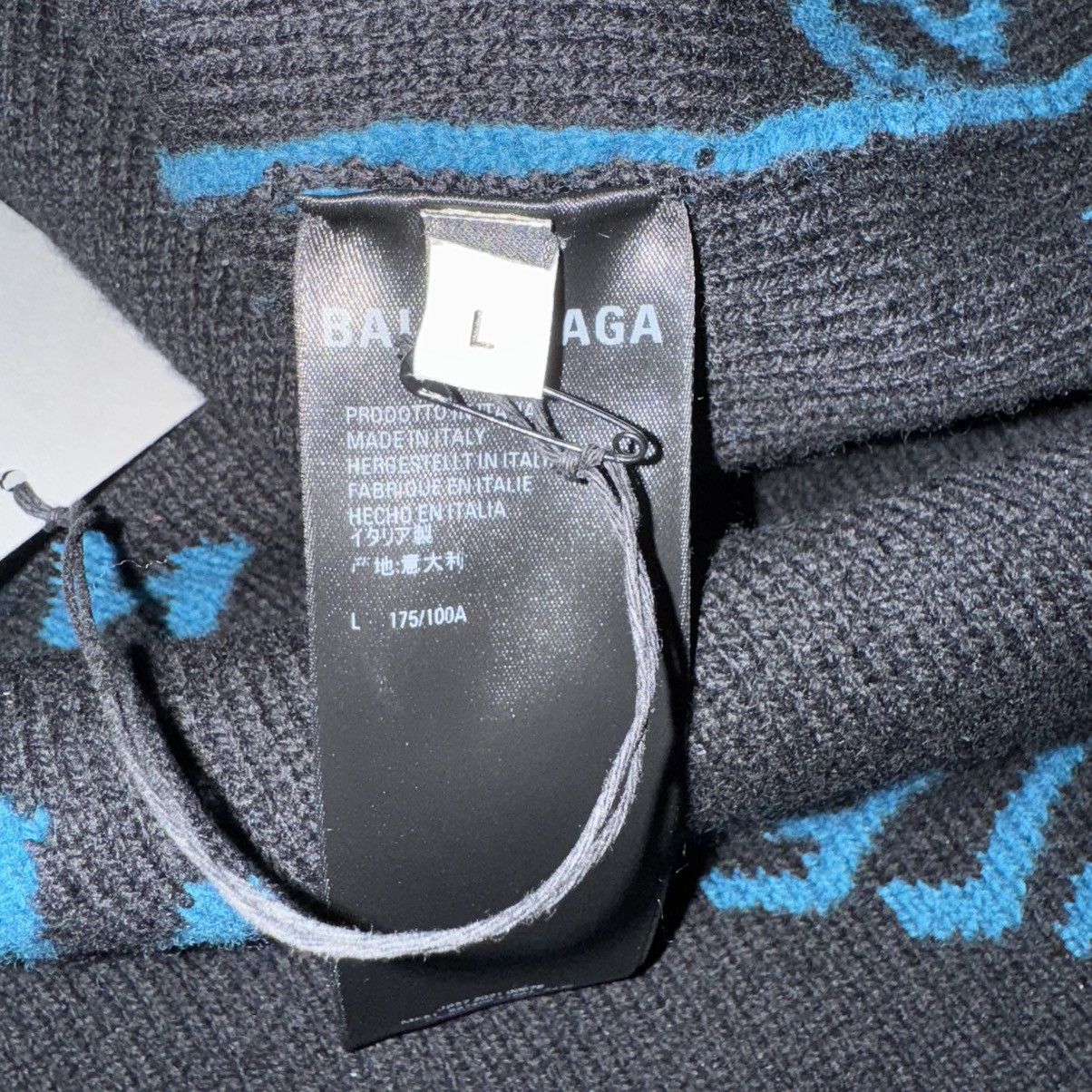 Balenciaga Balenciaga FW21 All Over Logo Wool Sweater Petrol Blue Size US L / EU 52-54 / 3 - 6 Thumbnail