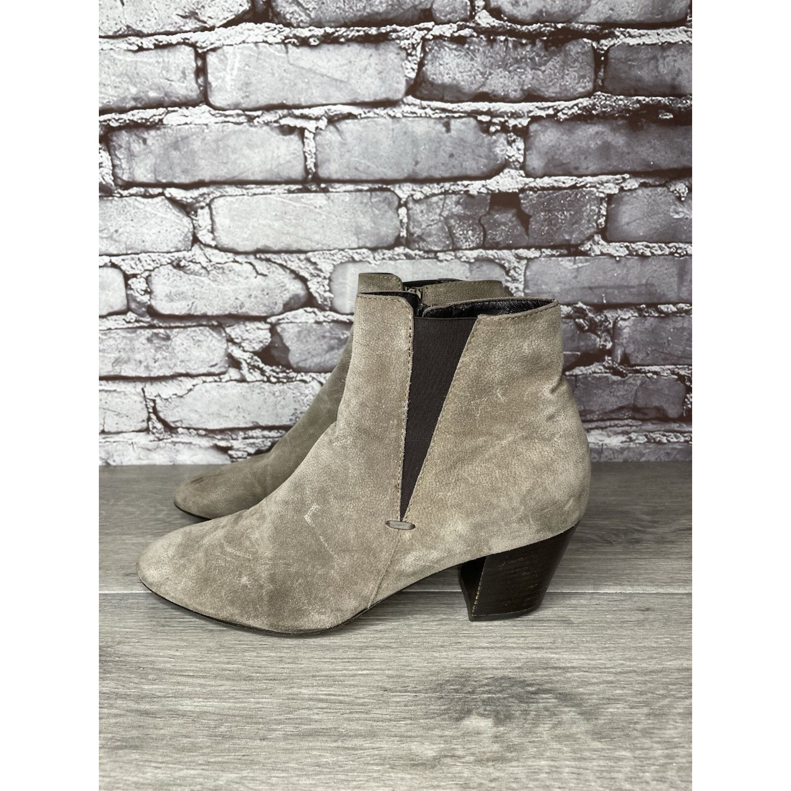 Aquatalia Aquatalia Taupe Suede Leather Side Zip Heel Ankle Booties Wo Size US 10 / IT 40 - 10 Thumbnail