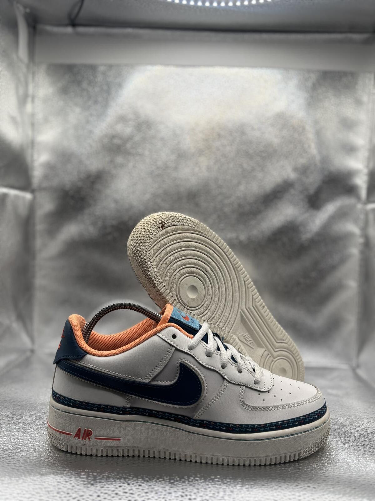 Nike Nike Air Force 1 low GS Size US 6 / EU 39 - 1 Thumbnail