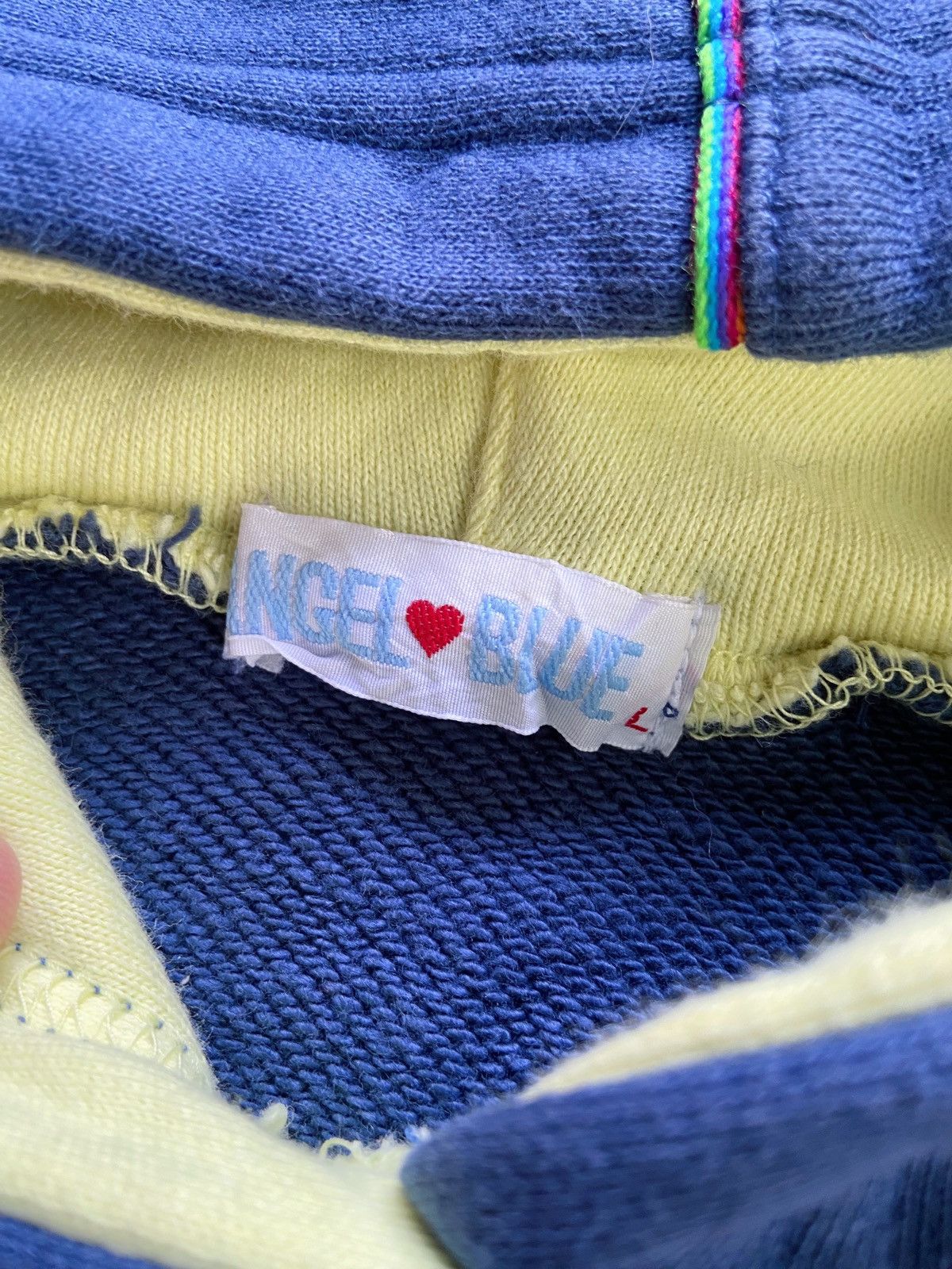 Angel Blue ANGELS LOVELY GIRL SMILE 100% HOODIE Size US S / EU 44-46 / 1 - 11 Thumbnail